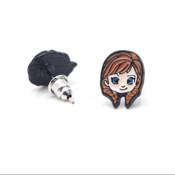 Disney Frozen Elsa and Anna Enamel Stud Earrings - Picture 3 of 4